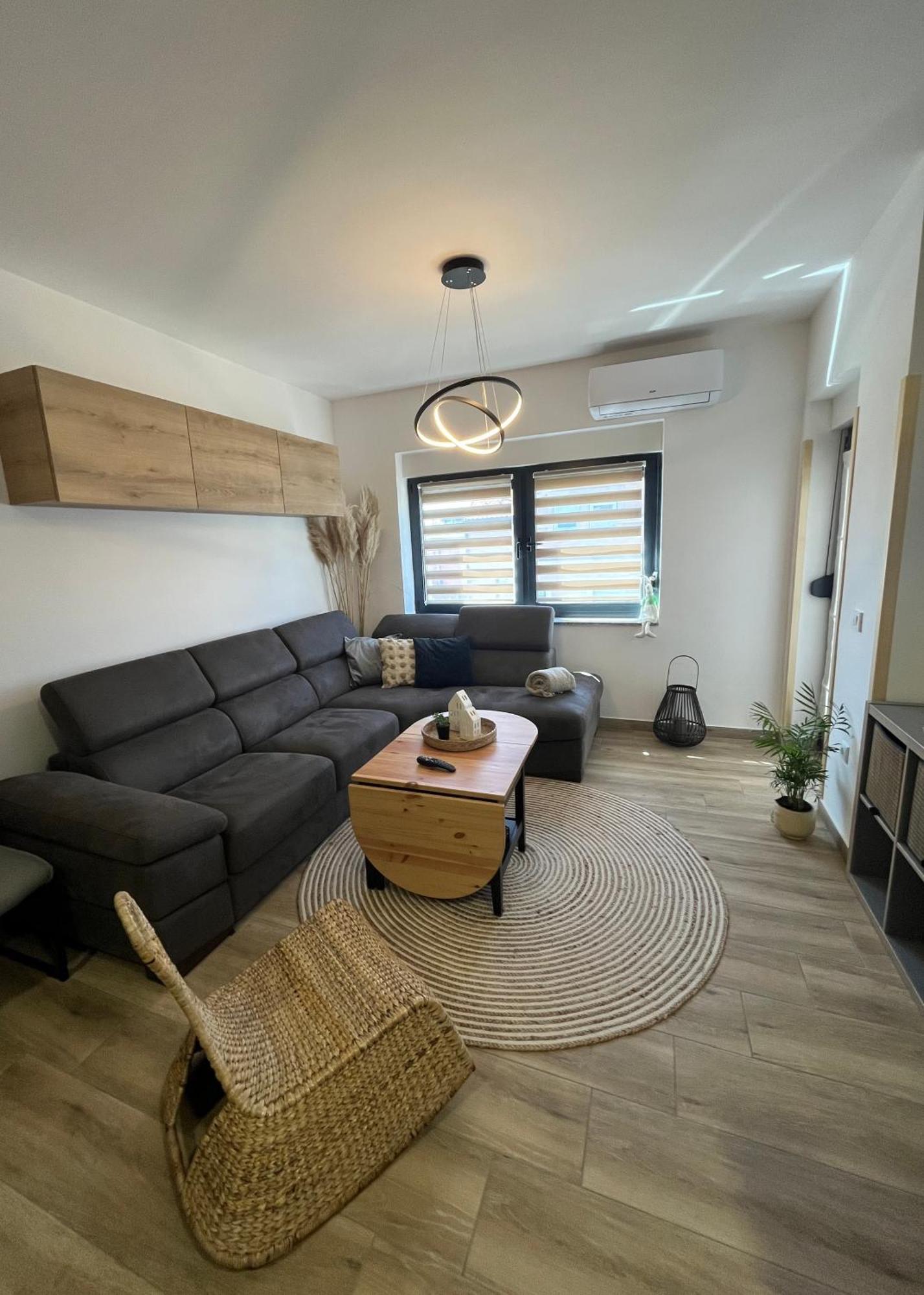 Apartman Sandra Нова-Градишка Экстерьер фото